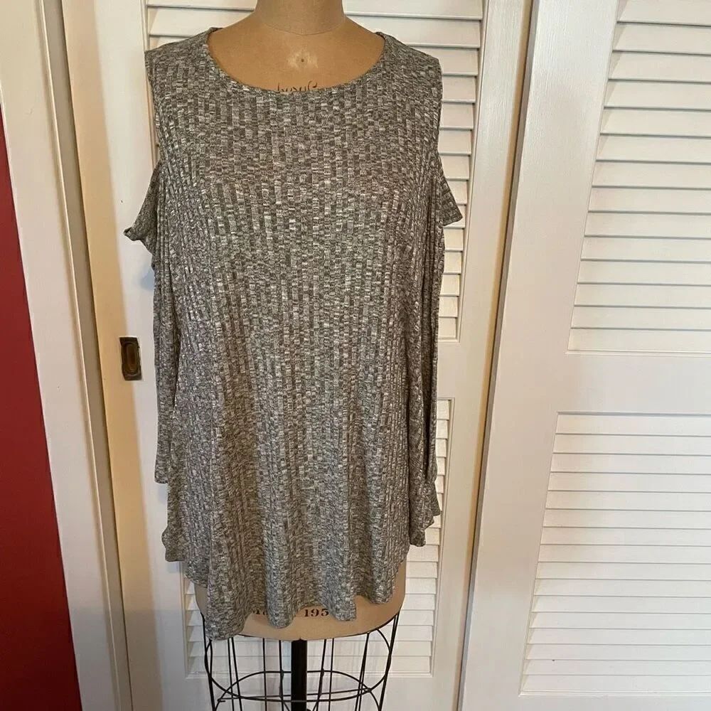 CUPIO | gray cold shoulder tunic XL NWT $68